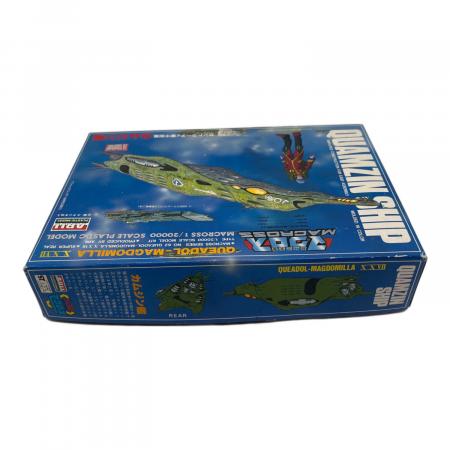 ARII (アリイ) マクロス ゼントラーディ軍中型艦 プラモデル