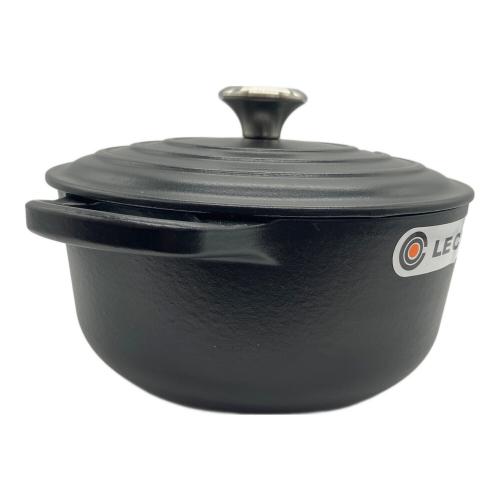 LE CREUSET (ルクルーゼ) シグニチャー・ココット・ロンド20cm マットブラック 21177-20000-0430 ブラック