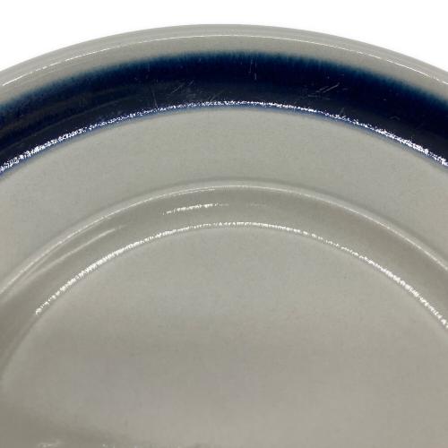 ARABIA (アラビア) ティーカップ＆ソーサー Anemone