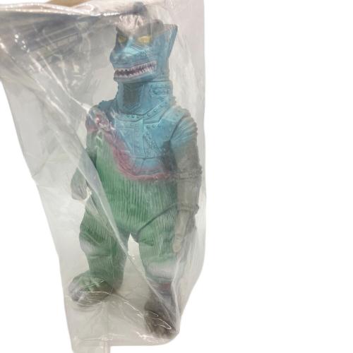 トイグラフ・マルサン・コラボ商品 メガゴジラ50％ ゴジラ対メカゴジラ 皮剥げ変身イメージ ソフビフィギュア