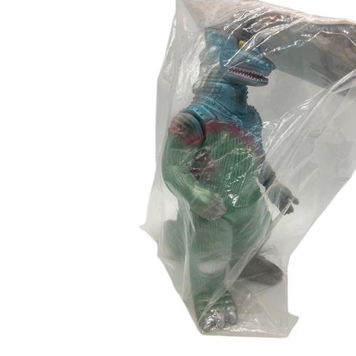 トイグラフ・マルサン・コラボ商品 メガゴジラ50％ ゴジラ対メカゴジラ 皮剥げ変身イメージ ソフビフィギュア