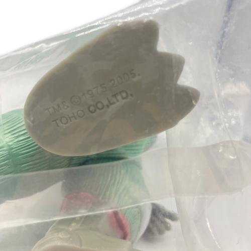 トイグラフ・マルサン・コラボ商品 メガゴジラ50％ ゴジラ対メカゴジラ 皮剥げ変身イメージ ソフビフィギュア