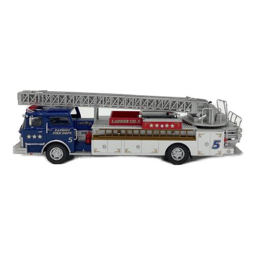 CODE 3 (コード3) PATRIOT FIRE DEPT.5 ダイキャストカー 1/64 本体のみ