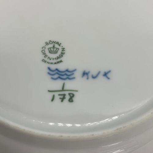 ROYAL COPENHAGEN (ロイヤル・コペンハーゲン) プレート ブルーフルーテッド・プレイン