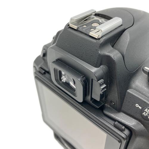Nikon (ニコン) デジタル一眼レフカメラ D5000