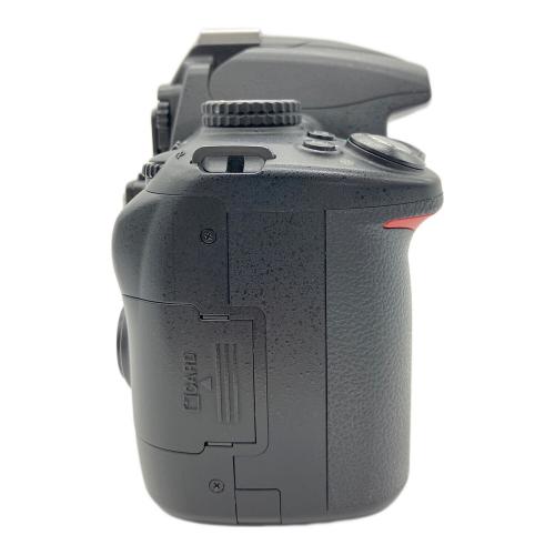 Nikon (ニコン) デジタル一眼レフカメラ D5000
