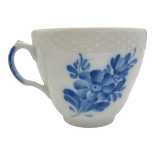 ROYAL COPENHAGEN (ロイヤル・コペンハーゲン) カップ＆ソーサー ブルーフラワー カーブ