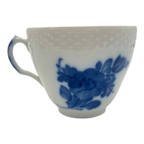 ROYAL COPENHAGEN (ロイヤル・コペンハーゲン) カップ＆ソーサー ブルーフラワー カーブ