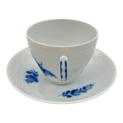 ROYAL COPENHAGEN (ロイヤル・コペンハーゲン) カップ＆ソーサー ブルーフラワー カーブ