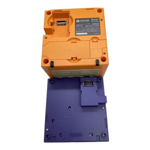 Nintendo (ニンテンドー) GAMECUBE アダプタ・AVコード付/・コントローラ無し 動作確認済み ゲームボーイプレイヤー・スタートアップディスク付き - -