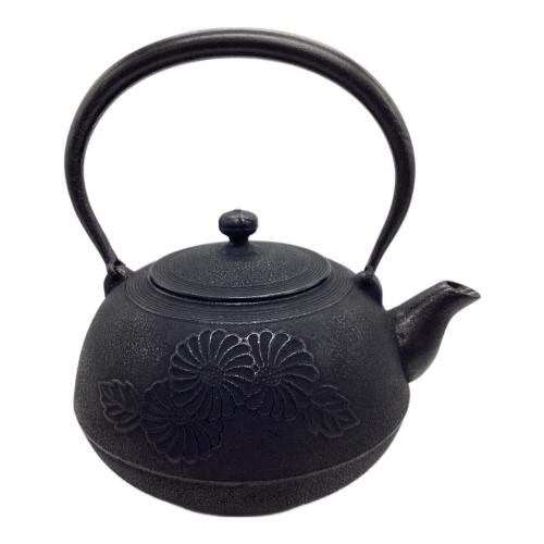 南部鉄器 (ナンブテッキ) 鉄瓶 南部平丸菊 2.3L T-24