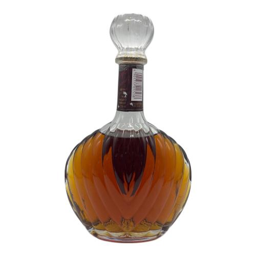 サントリー DELUXS ブランデー XO 700ml