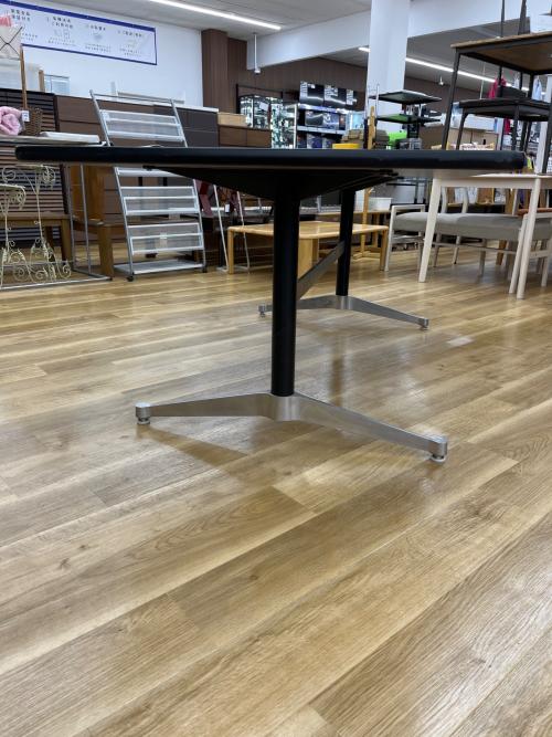 Herman Miller (ハーマンミラー) セグメンテッドベーステーブル ブラック 木製