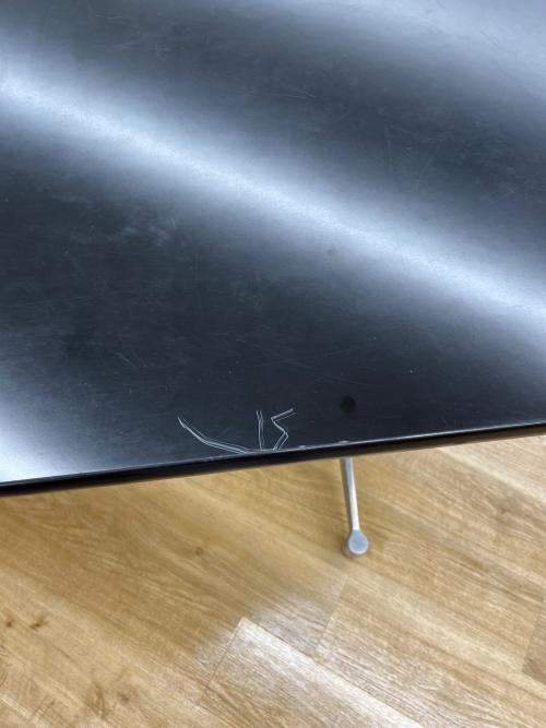 Herman Miller (ハーマンミラー) セグメンテッドベーステーブル ブラック 木製