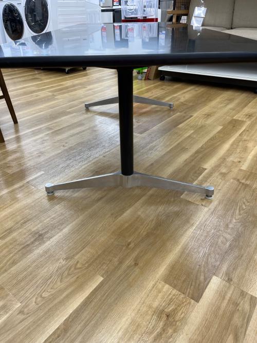 Herman Miller (ハーマンミラー) セグメンテッドベーステーブル ブラック 木製