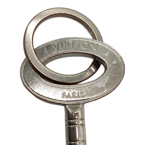 LOUIS VUITTON (ルイ ヴィトン) キーホルダー シルバー M67143 ポルト・クレ トラベル キー