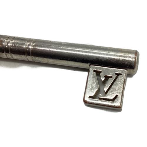 LOUIS VUITTON (ルイ ヴィトン) キーホルダー シルバー M67143 ポルト・クレ トラベル キー