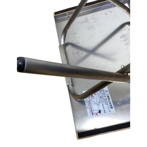 UNUFLAME 折りたたみテーブル