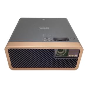 EPSON (エプソン) プロジェクター EF-100B 2019年製 dreamio 2000 ルーメン