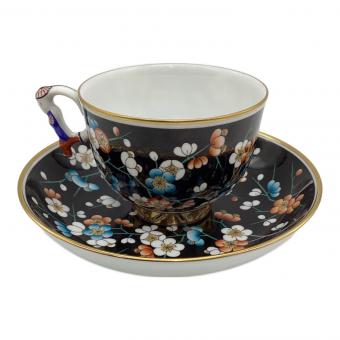 Herend (ヘレンド) カップ&ソーサー Prunier famille noir colore 黒地紅梅