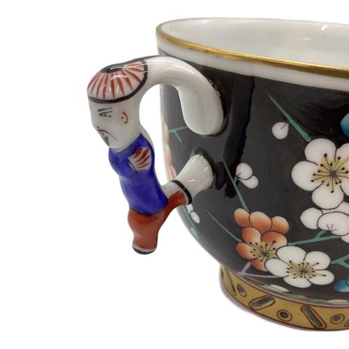 Herend (ヘレンド) カップ&ソーサー Prunier famille noir colore 黒地紅梅