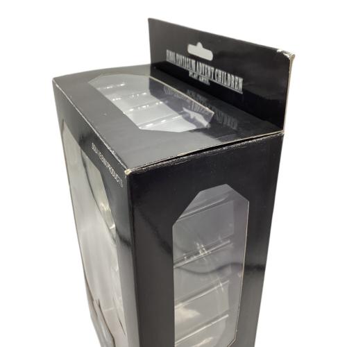 ファイナルファンタジー セフィロス フィギュア PLAY ARTS