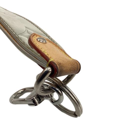 LOUIS VUITTON (ルイ ヴィトン) キーホルダー MP3151 シルバー ドラゴンヌ・LVミラー・ミラー