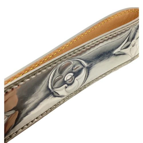 LOUIS VUITTON (ルイ ヴィトン) キーホルダー MP3151 シルバー ドラゴンヌ・LVミラー・ミラー