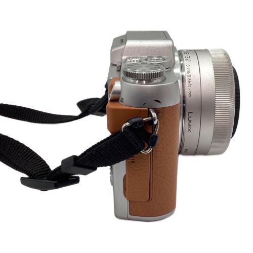 Panasonic (パナソニック) ミラーレス一眼カメラ DMC-GF7 LUMIX