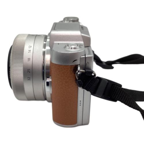 Panasonic (パナソニック) ミラーレス一眼カメラ DMC-GF7 LUMIX