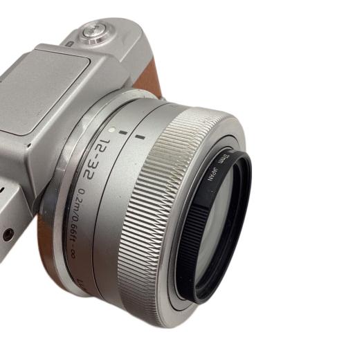 Panasonic (パナソニック) ミラーレス一眼カメラ DMC-GF7 LUMIX