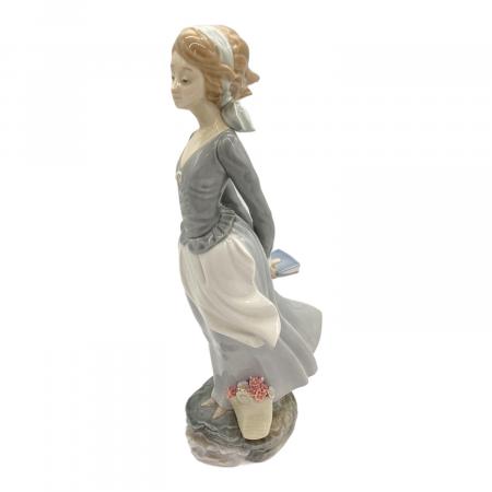 【名作・美品】リヤドロ LLADRÓ No.4922「海のそよ風」　オブジェ LLADRO (リヤドロ) フィギュリン 海のそよ風｜トレファクONLINE