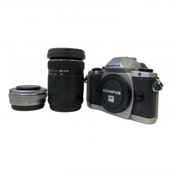 OLYMPUS (オリンパス) ミラーレス一眼カメラダブルズームキット シルバー OM-D E-M10 Mark IV シルバー