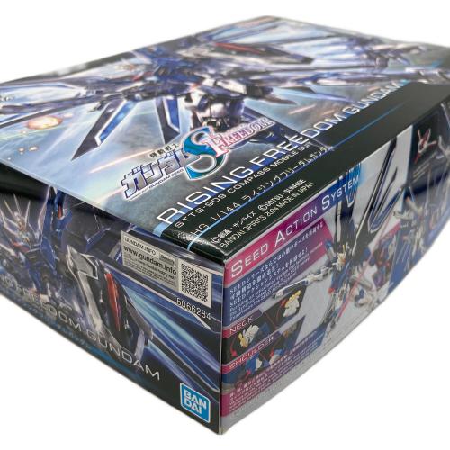 BANDAI (バンダイ) ガンプラ HG 1/144 ライジングフリーダムガンダム HG 機動戦士ガンダムSEED FREEDOM
