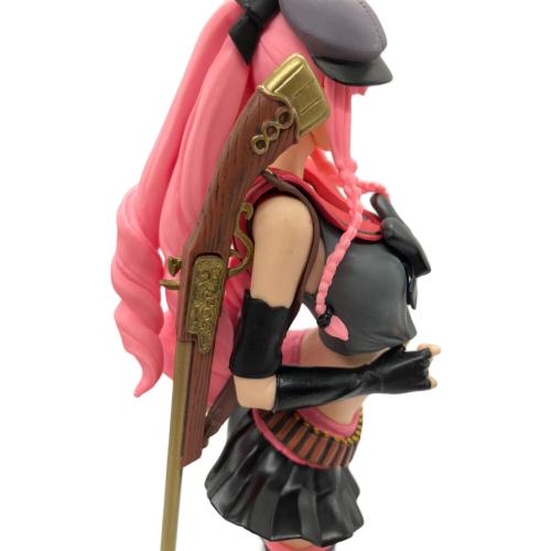 フィギュア ペローナFLAG DIAMOND SHIP