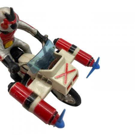 仮面ライダー プロペラ、タイヤ、後ろオレアリ 仮面ライダーⅩ