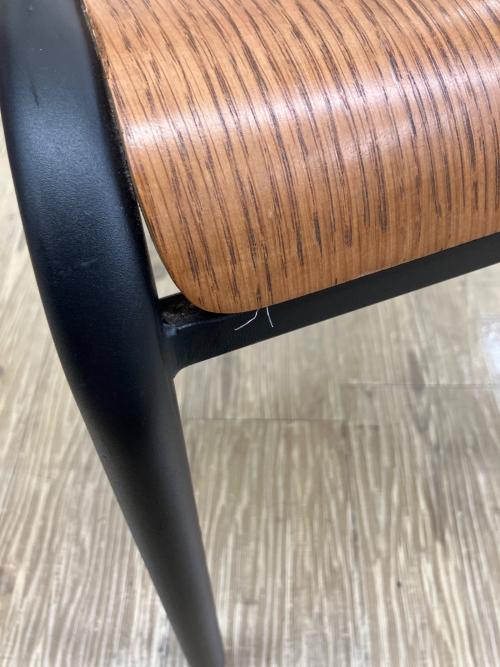 niko and  FURNITURE & SUPPLY (ニコアンド ファニチャーアンド