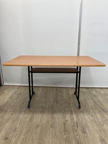 《リユース美品！》筑波産商 サリーレ テーブル バタフライ  高さ調整可 リユース美品！》筑波産商 サリーレ テーブル バタフライ 高さ調整可