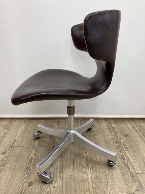 カブトチェア ブラウン