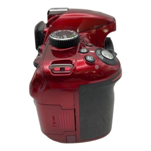 Nikon (ニコン) デジタル一眼レフカメラ D3200