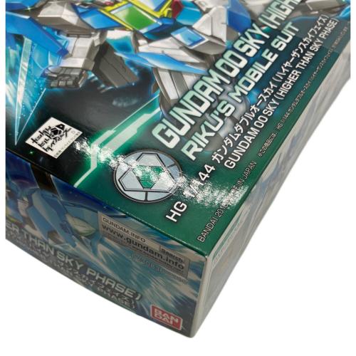 BANDAI (バンダイ) HG 1/144 ガンダムダブルオースカイ ガンプラ