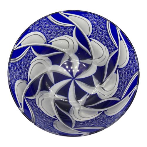 華硝 (ハナショウ) 切子小鉢