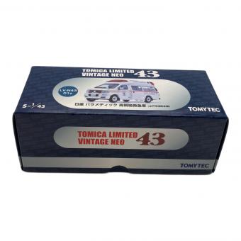 TOMY (トミー) 日産 パラメディック 高規格救急車 トミカ 1/43