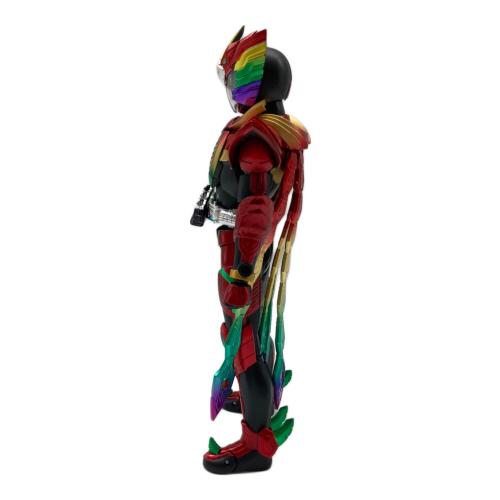 S.H.Figuarts(真骨彫製法) 仮面ライダーオーズ タジャドルコンボエタニティ