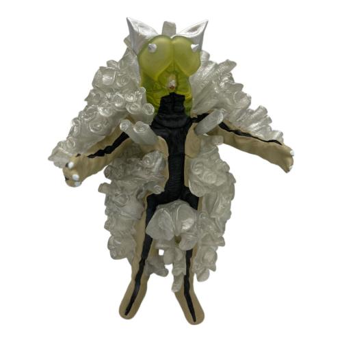 ウルトラ大怪獣シリーズ5000 ソフビフィギュア 少年リック＆プレミアムバンダイ限定 プラチク星人