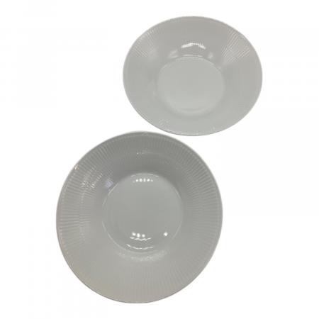 ROYAL COPENHAGEN (ロイヤル・コペンハーゲン) 深皿 ホワイト