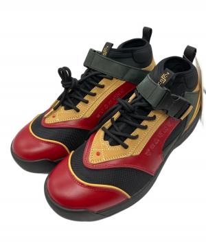 HENSHIN by KAMEN RIDER (ヘンシン バイ カメンライダー) ローカットスニーカー メンズ ブラック×レッド 仮面ライダークウガ