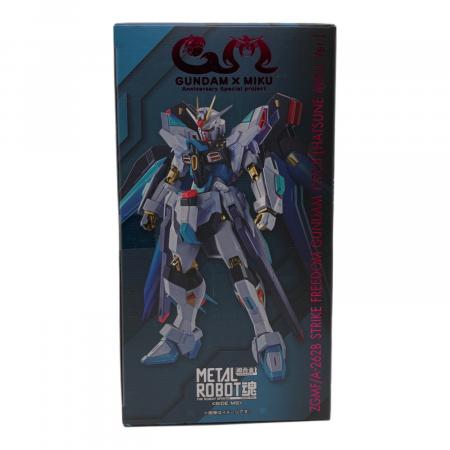 BANDAI (バンダイ) 機動戦士ガンダムSEED FREEDOM ストライク
