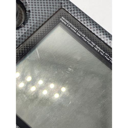 NEOGEO POCKETカラー 通電確認できますが液漏れしている為、可動しずらいです