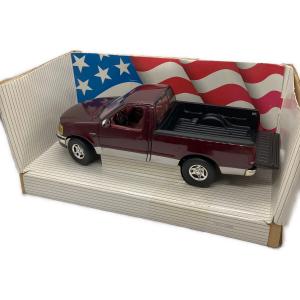 ERTL (アーテル) '97 Fordフォード F150 XLT モデルカー 1/18